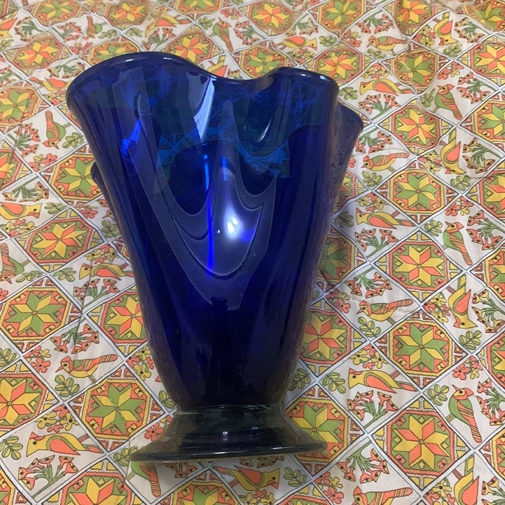 Vintage Cobalt Blue Handkerchief Glass Vase 8" Ruffled Fluted Art Glass Poland
